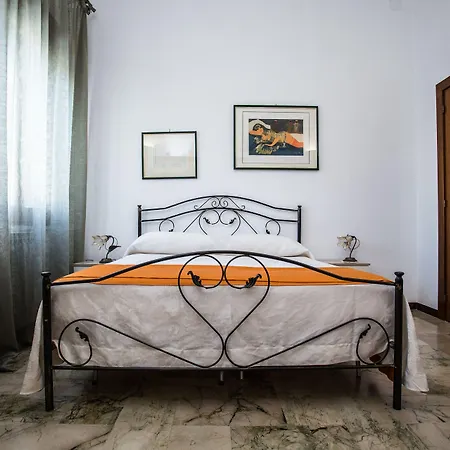 La Porta di Mare B&B-3