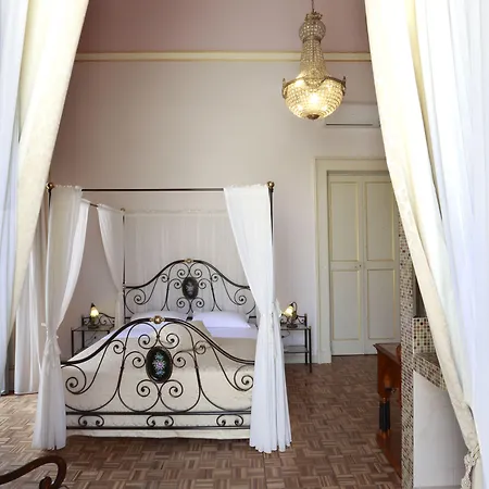 Persone Palace-2
